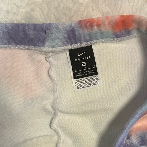 Nike Get Fit French Terry Tie Dye Training pants Size XXL - Picture 2 of 4